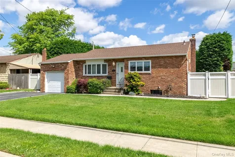 183 N Oak Street Massapequa NY 11758