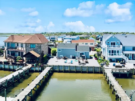 5 Division Avenue Massapequa NY 11758