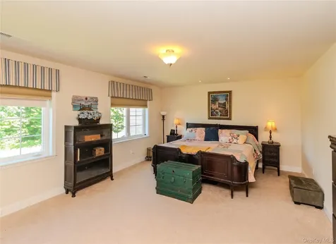64 Hudson View Terrace Hyde Park NY 12538
