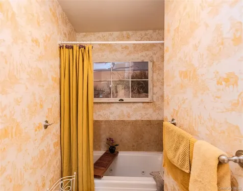 64 Hudson View Terrace Hyde Park NY 12538