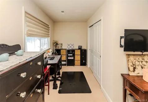 64 Hudson View Terrace Hyde Park NY 12538