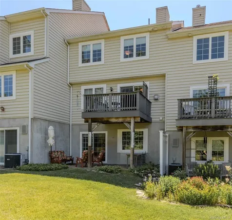 64 Hudson View Terrace Hyde Park NY 12538