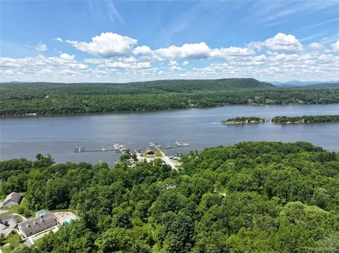 64 Hudson View Terrace Hyde Park NY 12538