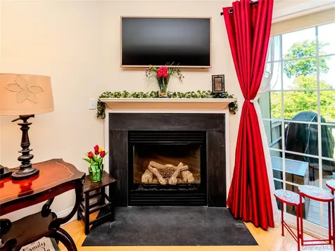64 Hudson View Terrace Hyde Park NY 12538