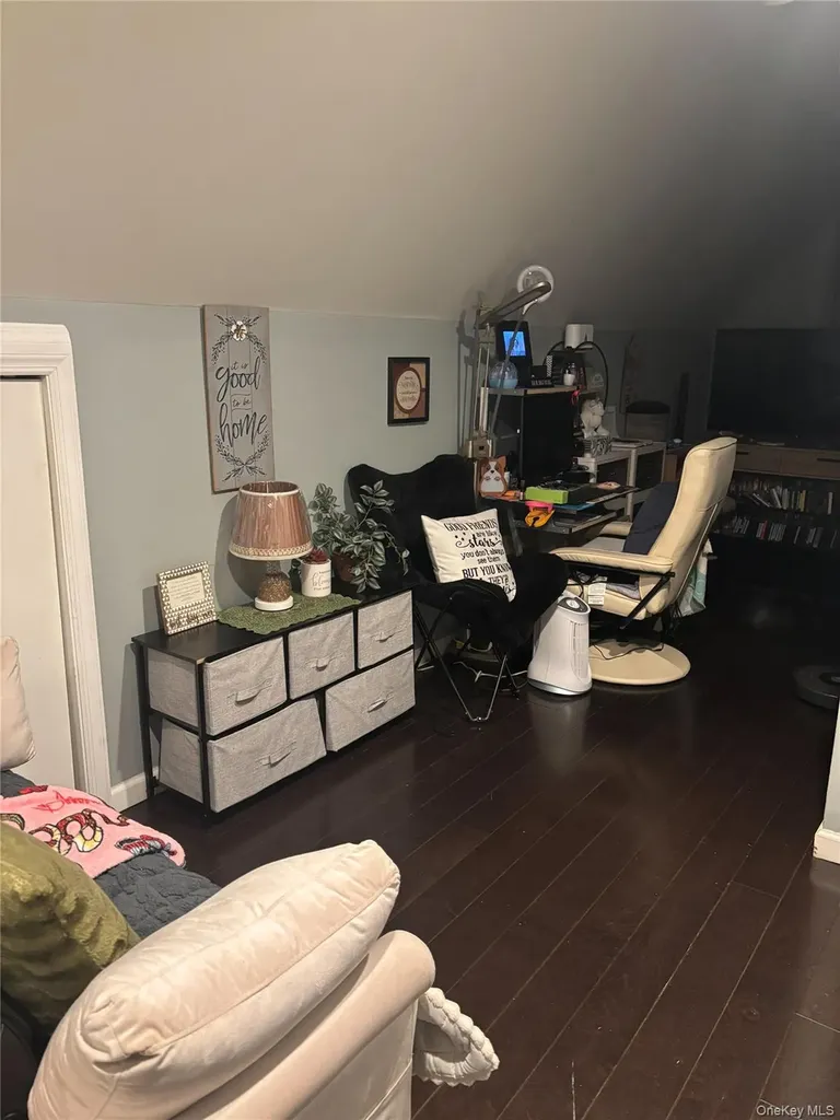 120 Fir Street Valley Stream NY 11580
