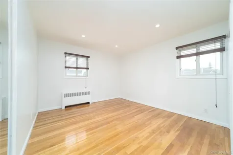 6 Manor Drive Bethpage NY 11714