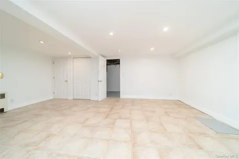 6 Manor Drive Bethpage NY 11714
