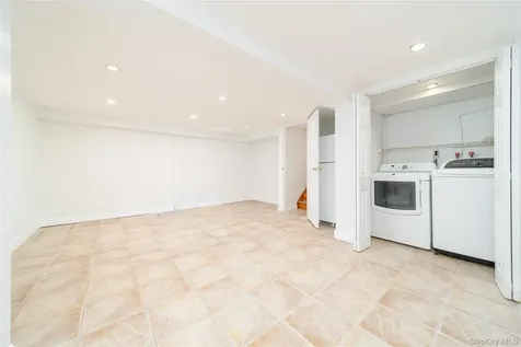 6 Manor Drive Bethpage NY 11714