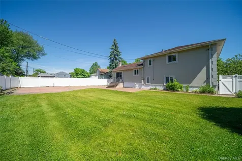 6 Manor Drive Bethpage NY 11714