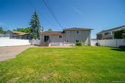 6 Manor Drive Bethpage NY 11714
