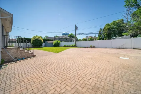 6 Manor Drive Bethpage NY 11714