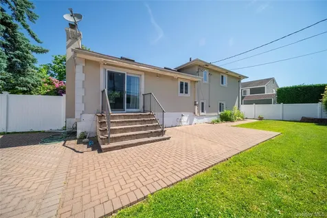 6 Manor Drive Bethpage NY 11714
