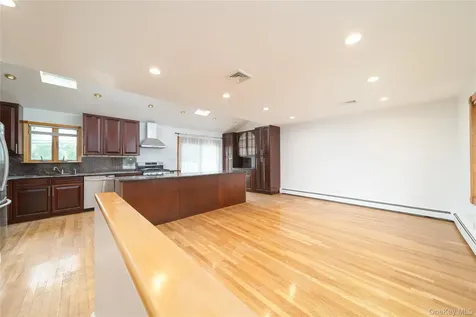 6 Manor Drive Bethpage NY 11714