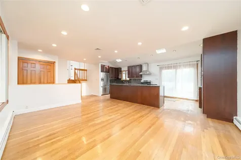 6 Manor Drive Bethpage NY 11714