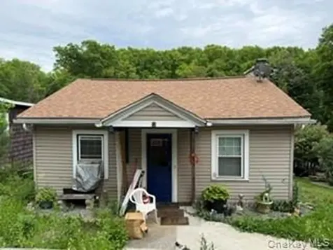16 Willowbrook Heights Wappingers Falls NY 12603