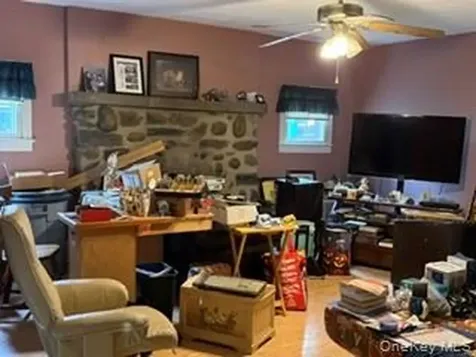 16 Willowbrook Heights Wappingers Falls NY 12603