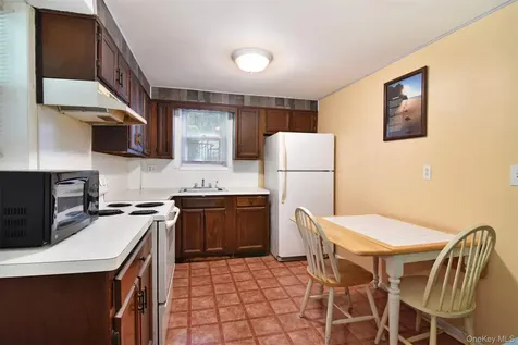 73 Lincoln Avenue Yonkers NY 10704