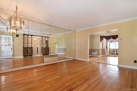 73 Lincoln Avenue Yonkers NY 10704