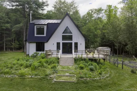 55 Garden House Road Hurleyville NY 12747