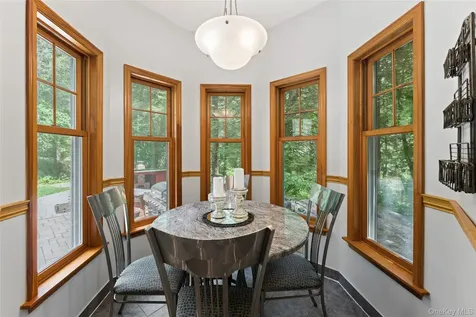 25 Cabin Ridge Road Chappaqua NY 10514