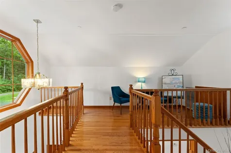 25 Cabin Ridge Road Chappaqua NY 10514