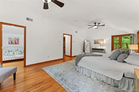 25 Cabin Ridge Road Chappaqua NY 10514