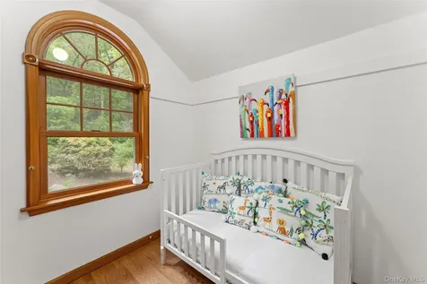 25 Cabin Ridge Road Chappaqua NY 10514