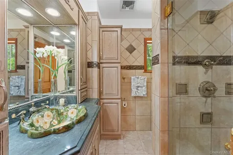 25 Cabin Ridge Road Chappaqua NY 10514