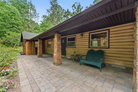 25 Cabin Ridge Road Chappaqua NY 10514