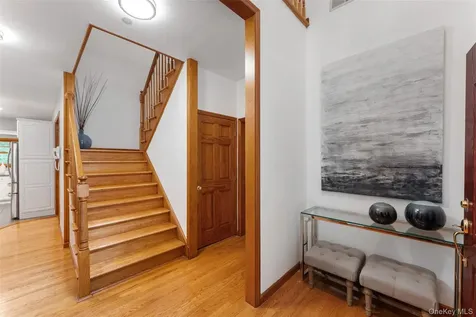 25 Cabin Ridge Road Chappaqua NY 10514