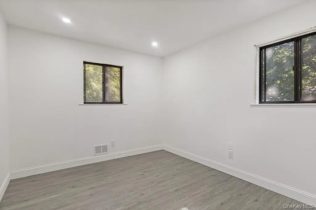 31 Amarillo Drive Nanuet NY 10954
