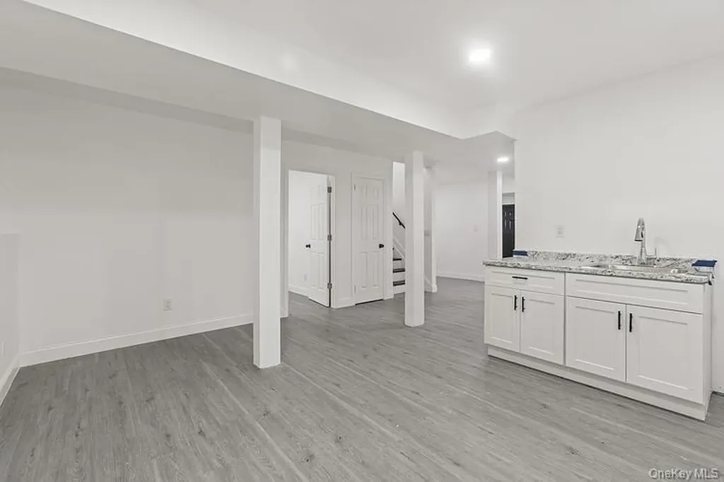 31 Amarillo Drive Nanuet NY 10954