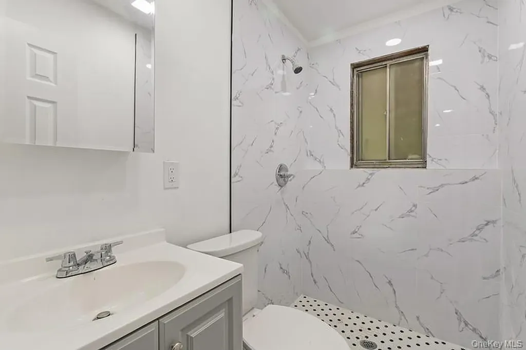 31 Amarillo Drive Nanuet NY 10954