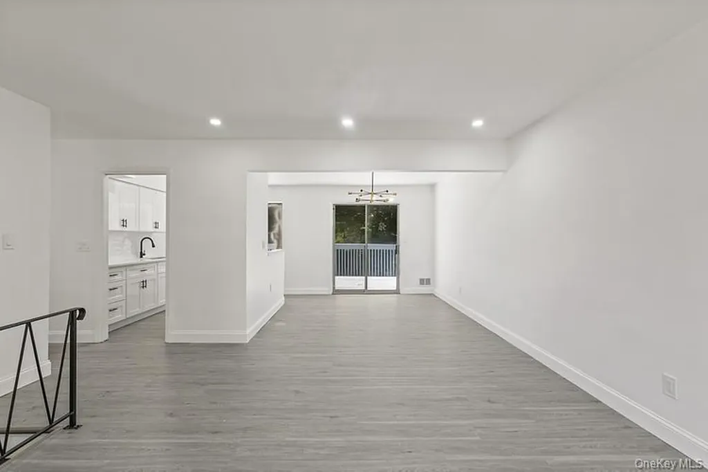 31 Amarillo Drive Nanuet NY 10954