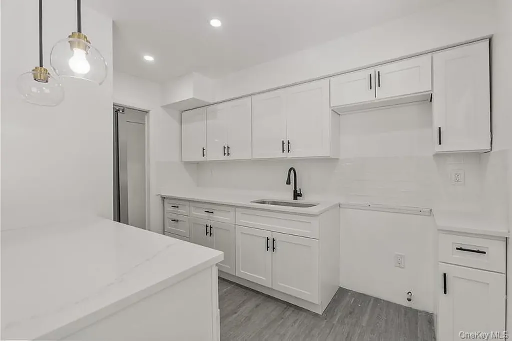 31 Amarillo Drive Nanuet NY 10954