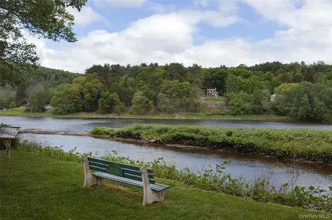 95 2nd Avenue Narrowsburg NY 12764