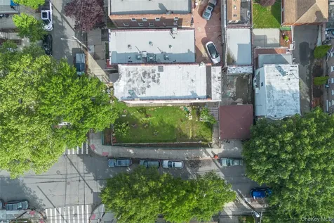 1543 Hollywood Avenue Bronx NY 10461