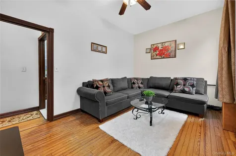 1543 Hollywood Avenue Bronx NY 10461