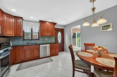 7 Stander Lane Thiells NY 10984