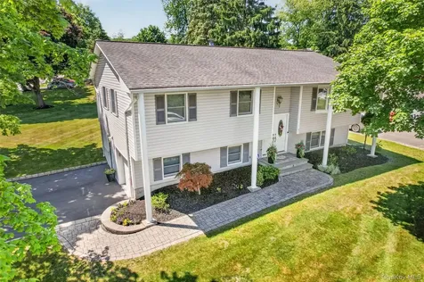 7 Stander Lane Thiells NY 10984