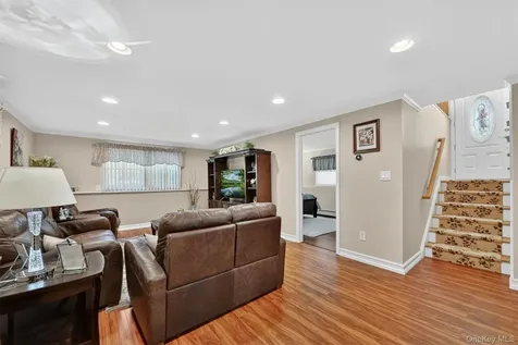 7 Stander Lane Thiells NY 10984