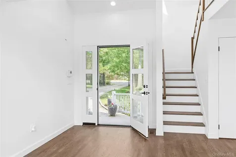 133 Old Country Road East Quogue NY 11942