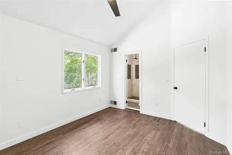 133 Old Country Road East Quogue NY 11942