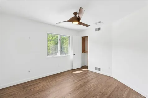 133 Old Country Road East Quogue NY 11942