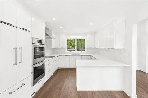 133 Old Country Road East Quogue NY 11942