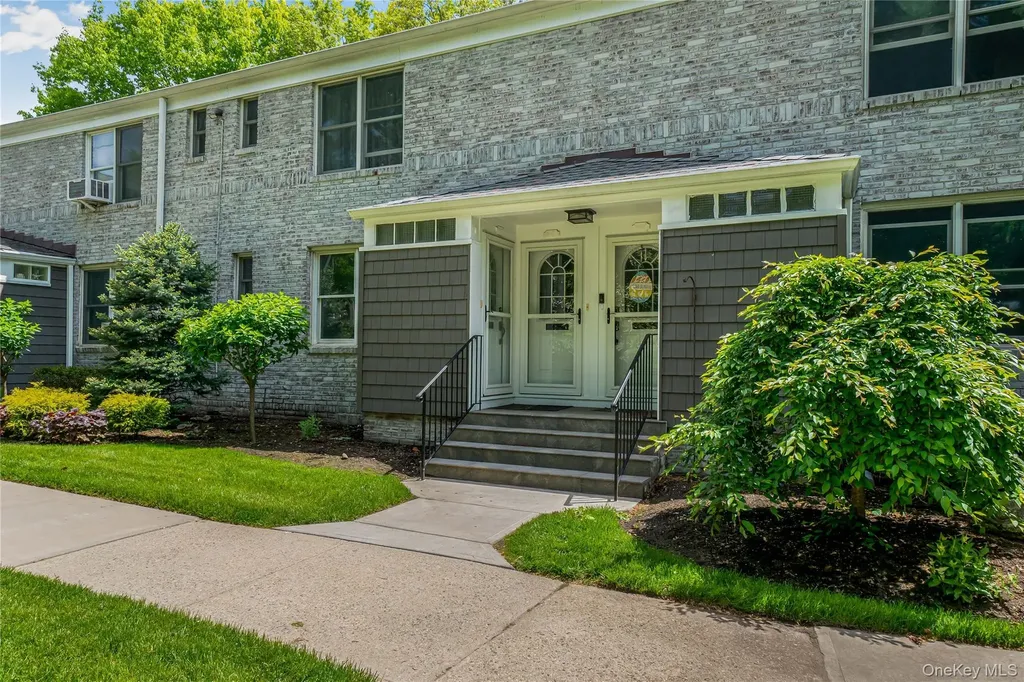 16 Glen Keith Road Glen Cove NY 11542
