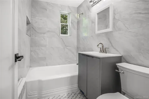 16 Glen Keith Road Glen Cove NY 11542