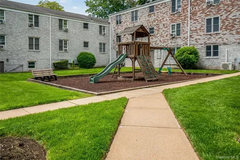 16 Glen Keith Road Glen Cove NY 11542