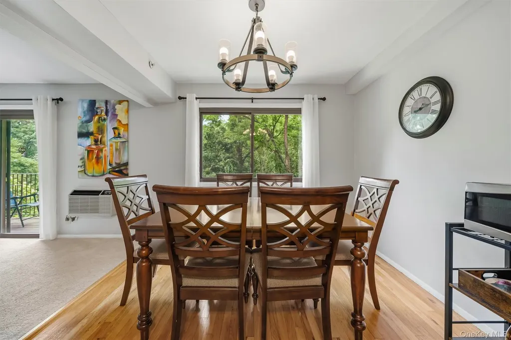 10 Oakwood Terrace New Windsor NY 12553