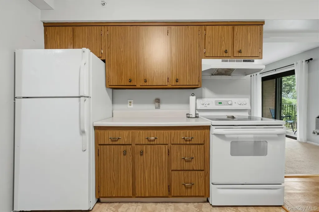 10 Oakwood Terrace New Windsor NY 12553